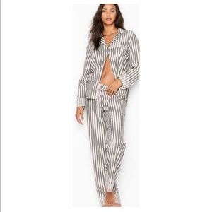 NWT Victoria secret button up pajamas size xl